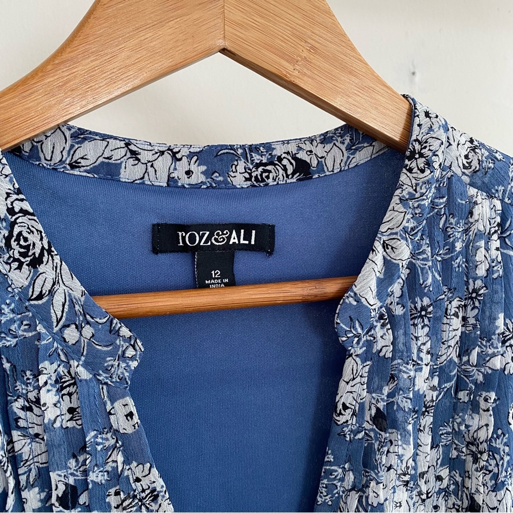 Roz & Ali chiffon-like cap sleeve dress - Picture 5 of 9